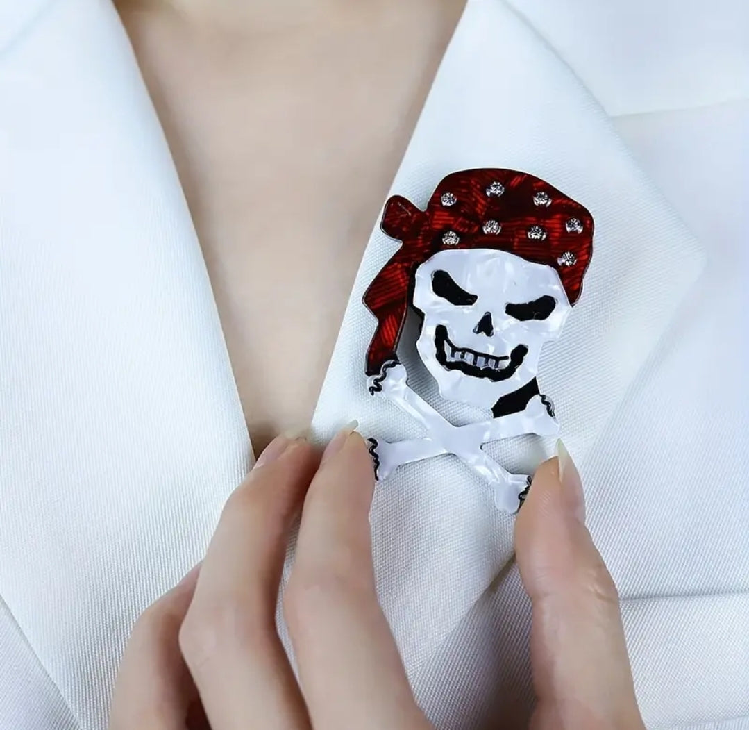 Brooch | Lipel Pin - Pirate Skull