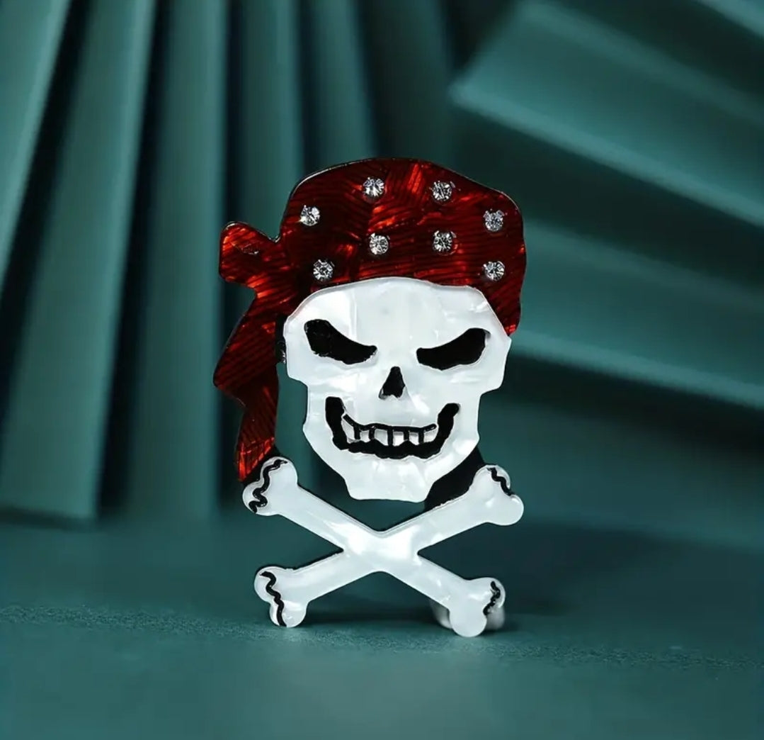 Brooch | Lipel Pin - Pirate Skull