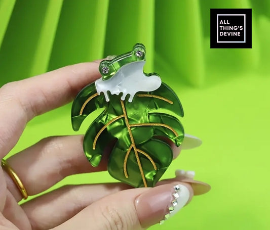 Brooch | Lapel Pin - Frog on Leaf Erstwilder style