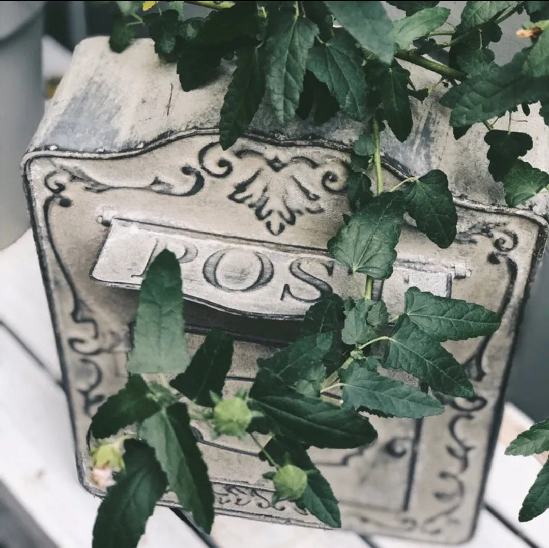 Gardening| Yard: Letter Box Metal Vintage look