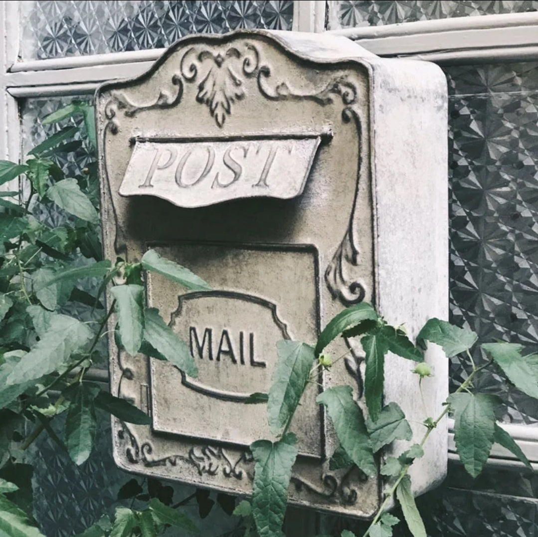 Gardening| Yard: Letter Box Metal Vintage look