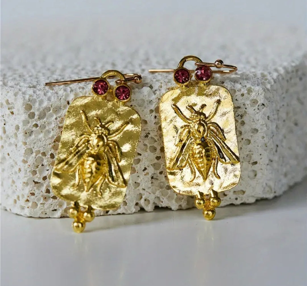 Bee Golden Gem Retro Earrings