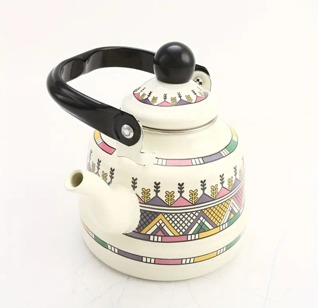 Gorgeous White Enamel 1.1 ltr Teapot